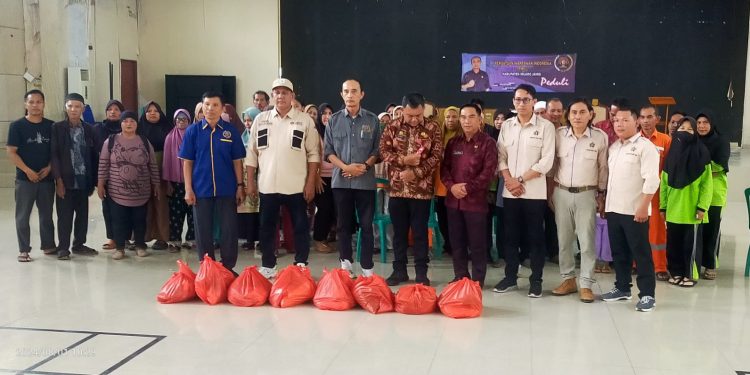 PWI Kabupaten Muaro Jambi Bagikan Paket Sembako