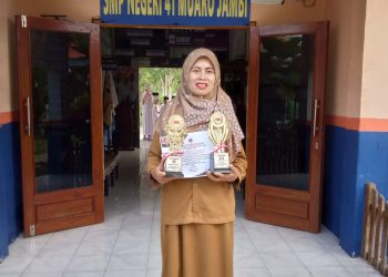 Herminingsih “Kita Mengutamakan Suasana Sekolah yang Kondusif dan Kekeluargaan”