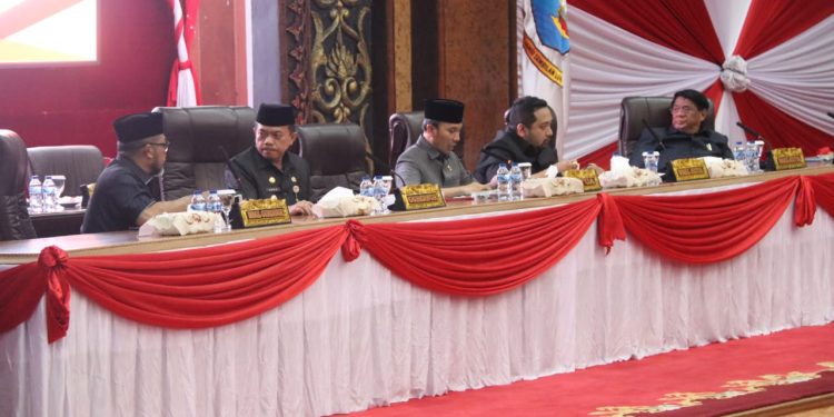Gubernur Al Haris Sampaikan Nota Pengantar Ranperda APBDP 2024