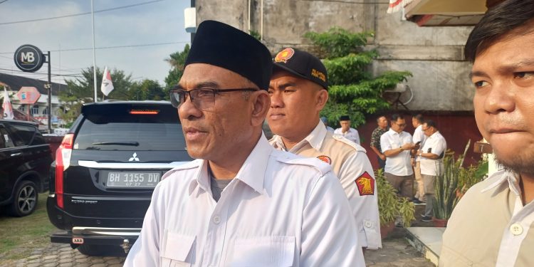 Masnah – Zulkifli Akhirnya Terima Formulir BI. KWK dari Partai Gerindra