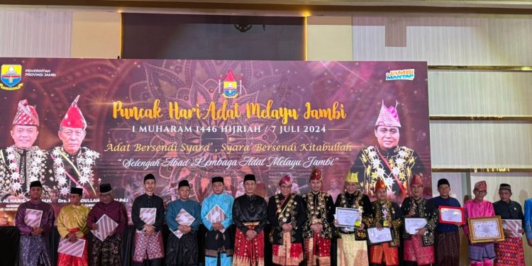 Ketua DPRD Jambi Hadiri Peringatan Puncak Adat Melayu Jambi