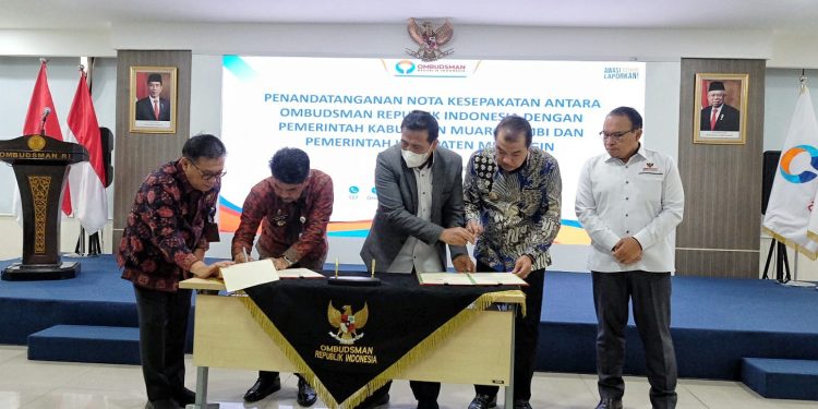 Penandatanganan nota kesepakatan kerjasama Ombudsman RI dengan Pemerintah Kabupaten Muaro Jambi