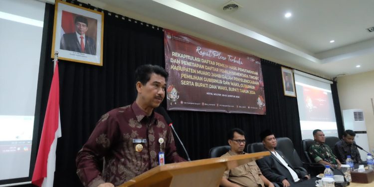 Penjabat Bupati Muaro Jambi Drs. Raden Najmi Menghadiri kegiatan Rapat Pleno Terbuka KPU Muaro Jambi