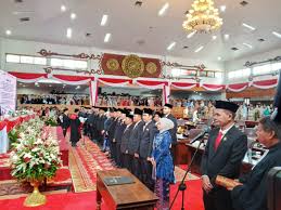55 Anggota DPRD Provinsi Jambi Periode 2024-2029 di lantik