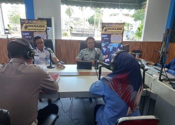 Jasa Raharja Jambi Bersama Satlantas, BPTD, dan Ditlantas Gelar Sosialisasi Keselamatan Lalu Lintas di RRI Melalui Podcast