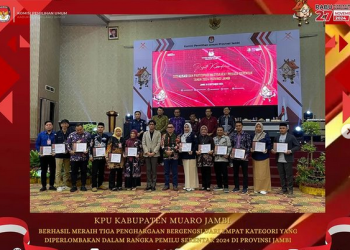 KPU Muaro Jambi Raih 3 Penghargaan Pemilu Serentak Tahun 2024 Tingkat Provinsi Jambi