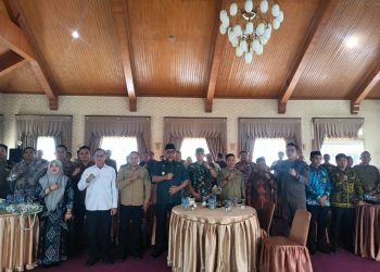 Pantau Persiapan Pilkada di Tanjabtim: Pjs. Gubernur Sudirman Minta TNI dan Polri Kawal Pendistribusian Logistik