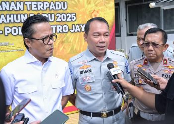 Wamen BUMN, Kakorlantas Polri, dan Dirut Jasa Raharja Pantau Arus Mudik Nataru dari Command Center KM 29 Tol Jakarta-Cikampek