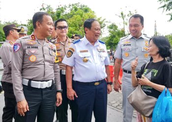 Cegah Kecelakaan Lalu Lintas, Dirut Jasa Raharja Dampingi Wamenhub Sidak Kelaikan Bus Pariwisata di Prambanan
