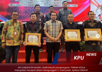 KPU Muaro Jambi Raih Terbaik Ke-2 Kabupaten Tercepat dalam Mengunggah C-Hasil pada Aplikasi SIREKAP Pilkada Serentak Tahun 2024 di Provinsi Jambi