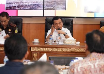 Rapat Bersama Pengusaha, Gubernur Al Haris Tegaskan Percepatan Pembangunan Jalan Khusus Batubara