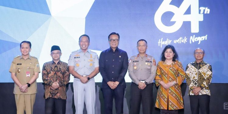 Wamen BUMN Dony Oskaria, Puji Kolaborasi Tim Pembina Samsat Nasional dalam Meningkatkan Kepatuhan Pajak Kendaraan
