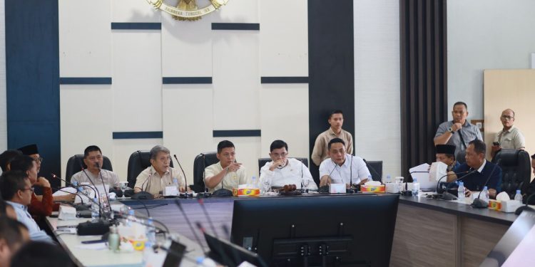 DPRD Jambi Tampung Aspirasi Asosiasi Honorer