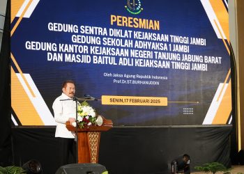 Hadiri Persemian Gedung dan Masjid Oleh Jaksa Agung RI, Gubernur Al Haris: Jaga dan Rawat Gedung Yang Sudah Dibangun