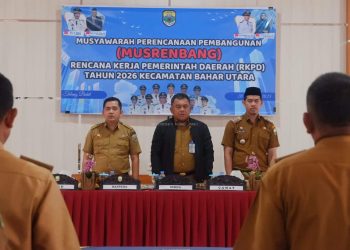 Sekda Budhi Hartono, S.Sos., MT membuka secara resmi Musyawarah Rencana Pembangunan (Musrenbang) tingkat Kecamatan Bahar Utara Tahun 2026