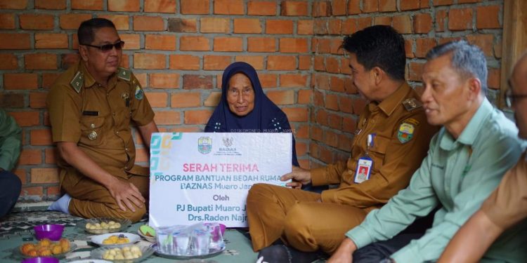 Peresmian Bedah Rumah Desa Tunas Mudo Kec. Sekernan dan Desa Sembubuk Kec. Jaluko