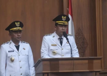 Bupati BBS Sampaikan Pidato Perdana di Ruang Paripurna DPRD Muaro Jambi