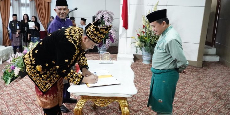 Hadiri Sertijab, Gubernur Al Haris Tekankan Pembangunan di Kabupaten Merangin
