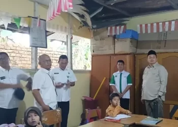 Ketua DPRD KFA Minta Pemkot Jambi Perbaiki SDN 96 yang Rusak Parah
