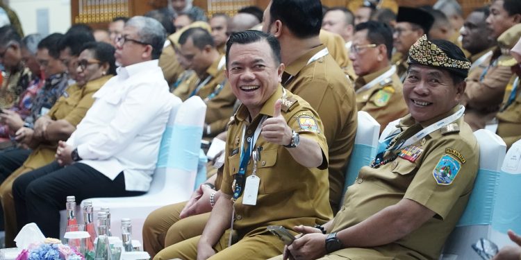 Hadiri Rakortek Perumahan Pedesaan, Gubernur Al Haris Tegaskan Komitmen Dukung Program Tiga Juta Rumah