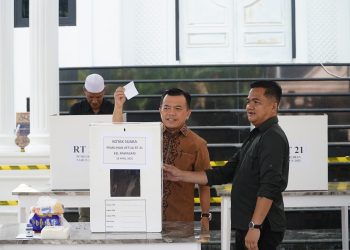 Gubernur Jambi gunakan hak suara pada Pilkate Kota Jambi
