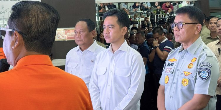 Jasa Raharja Dampingi Wapres Gibran Tinjau Penanganan Korban Kecelakaan KM Tunu Pratama Jaya di Pelabuhan Ketapang, Jawa Timur