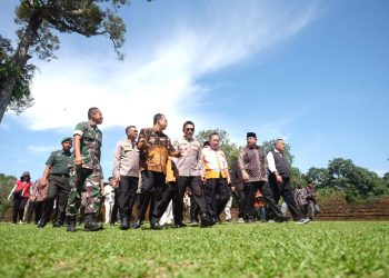Bupati Muaro Jambi Bambang Bayu Suseno menghadiri perayaan Hari Raya Waisak umat Buddha 2569 Buddhis Era BE tahun 2025 Masehi