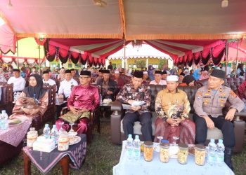 Bupati Muaro Jambi, Bambang Bayu Suseno, Hadiri Haflah Akhirussanah Wisudawan angkatan ke-XIV Pondok Pesantren Al Anwar