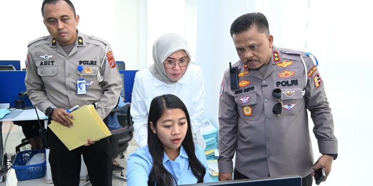 Dorong Tertib Administrasi Kendaraan, Jasa Raharja dan Korlantas Polri Cek Langsung Proses Pelayanan BPKB