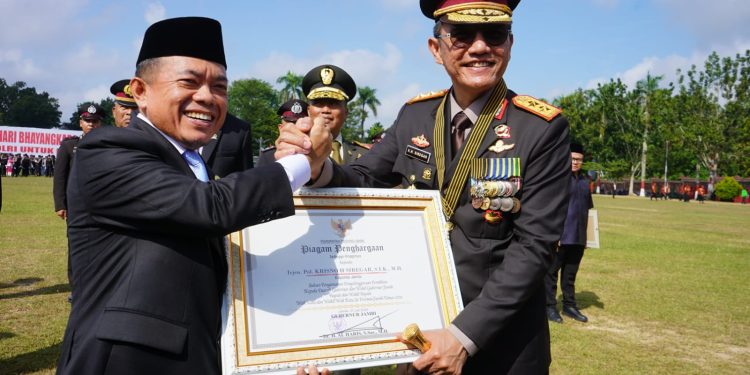 Gubernur Al Haris Apresiasi Kinerja Polda Jambi Menjaga Keamanan Daerah
