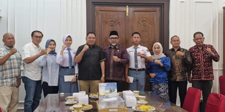Sekda Sudirman Lepas Dua Calon Paskibraka Nasional utusan Provinsi Jambi