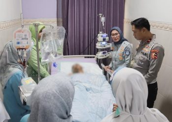 Jasa Raharja Serahkan Santunan bagi Keluarga Korban Kecelakaan Bus Probolinggo