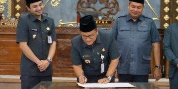 Paripurna DPRD Kota Jambi Sahkan Tiga Perda