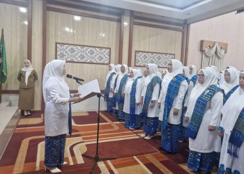 Hj. Hesti Haris Lantik Pengurus Daerah BKMT Kabupaten Muaro Jambi