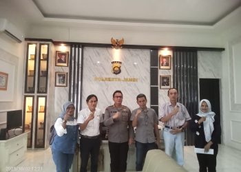 Audensi dengan Kapolresta Jambi Kombes Pol Boy Siregar, Forum Jurnalis Pendidikan Jambi dan Markas Seniman Jambi Paparkan Sejumlah Program