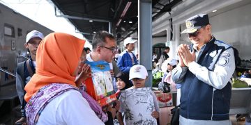 Jasa Raharja Berangkatkan Ribuan Pemudik dari Stasiun Pasar Senen Jakarta melalui Program Mudik Gratis BUMN 2026