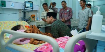 Wakil Wali Kota Jambi Kunjungi Balita Penderita Leukemia di RSUD Raden Mattaher