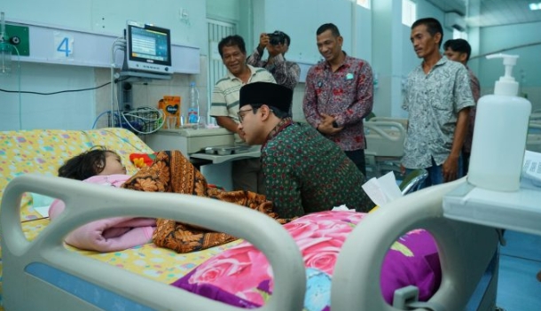 Wakil Wali Kota Jambi Kunjungi Balita Penderita Leukemia di RSUD Raden Mattaher