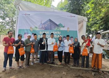 Bank Jambi Perkuat Kepedulian Sosial, Salurkan 42 Sapi dan 4 Kambing Kurban