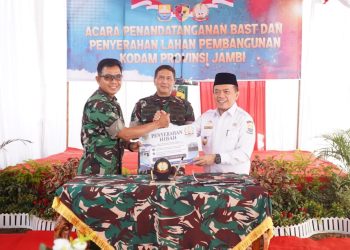 Pemerintah Provinsi Jambi Hibahkan Rp2,5 Miliar dan 13,4 Ha untuk Pembangunan Kodam