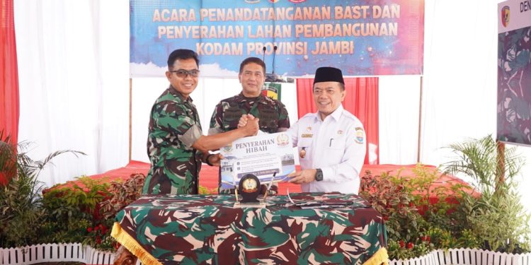 Pemerintah Provinsi Jambi Hibahkan Rp2,5 Miliar dan 13,4 Ha untuk Pembangunan Kodam