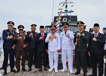Nuansa Maritim HUT RI ke-81: 40 Kapal Nelayan dan Kapal Bea Cukai Gelar Upacara di Sungai Pengabuan