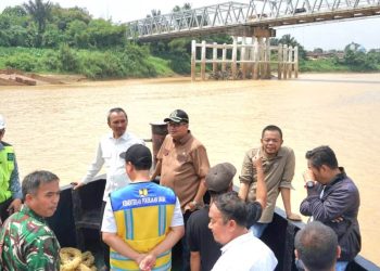 Longsor Ancam PDAM dan Permukiman: Ketua DPRD dan Komisi V DPR RI Sepakat Perjuangkan Turap Sungai Batanghari